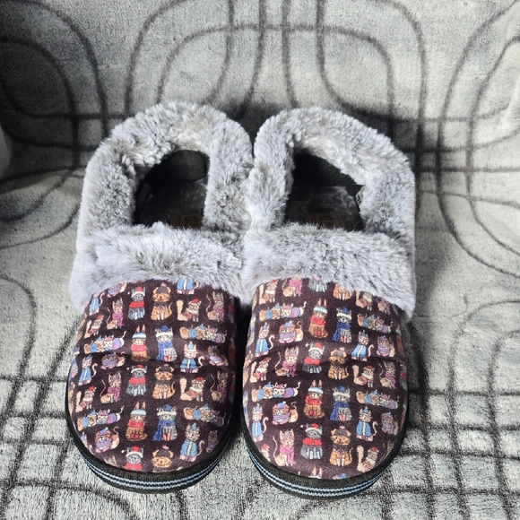 Skechers Shoes - Skechers BOBS Too Cozy Faux Fur Slippers Cat Print